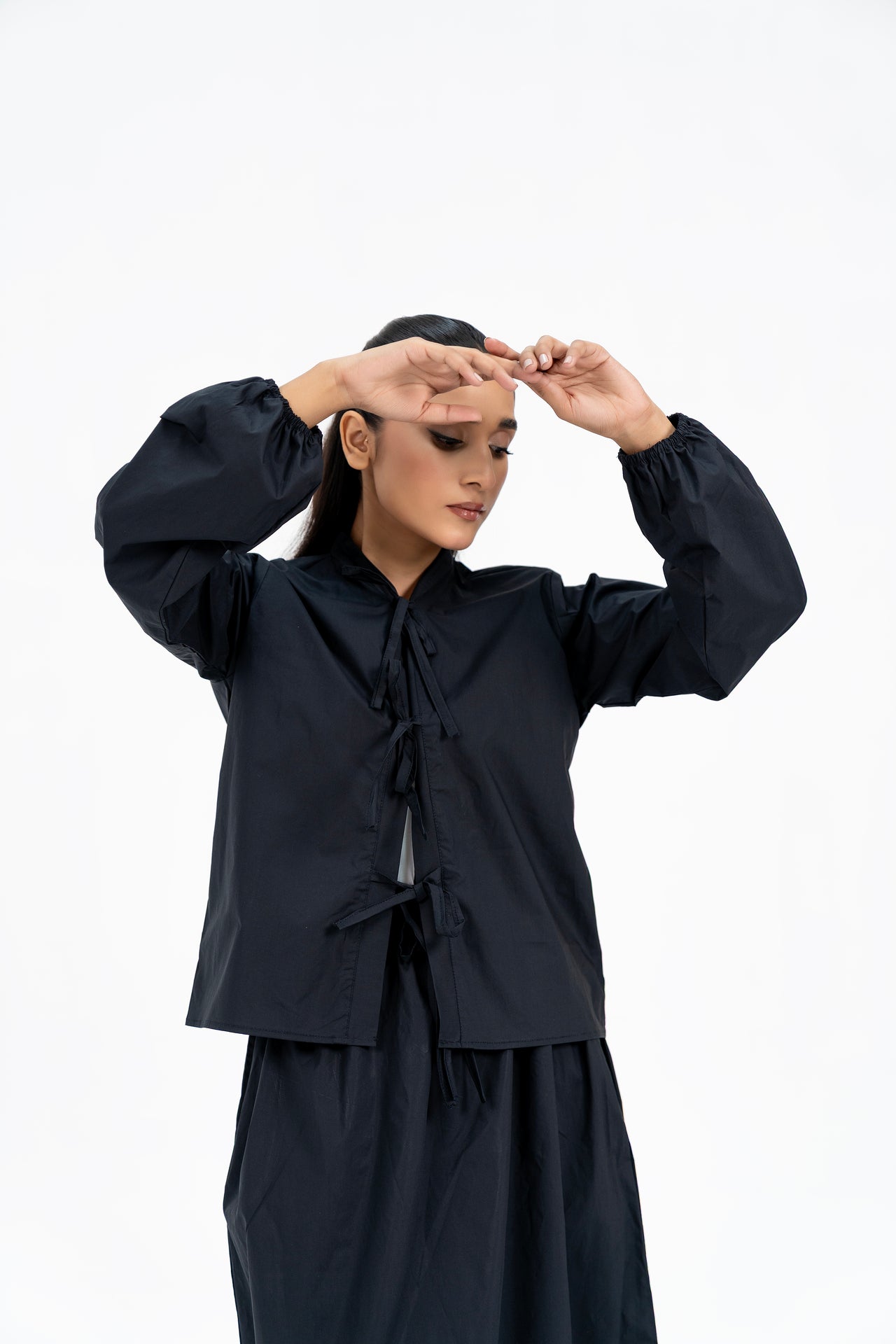 Front Knot Long Sleeve Blouse - Black