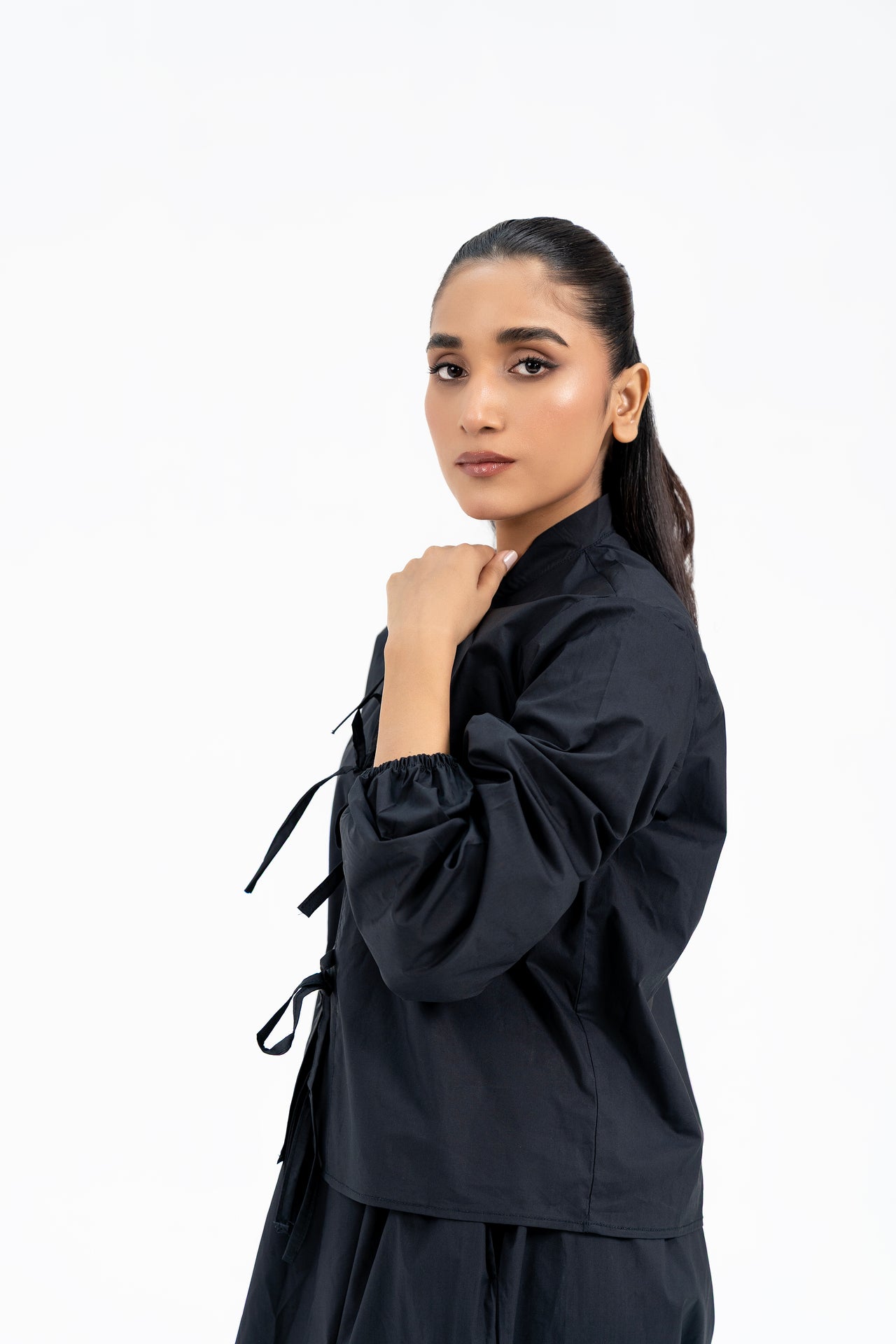 Front Knot Long Sleeve Blouse - Black