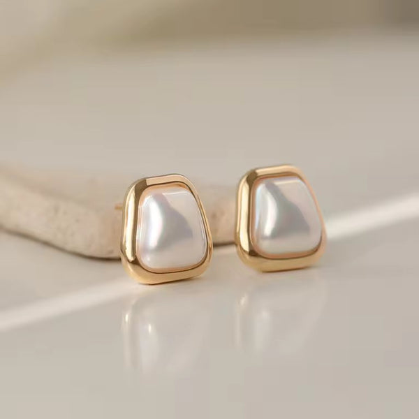 Large Pearl Studs