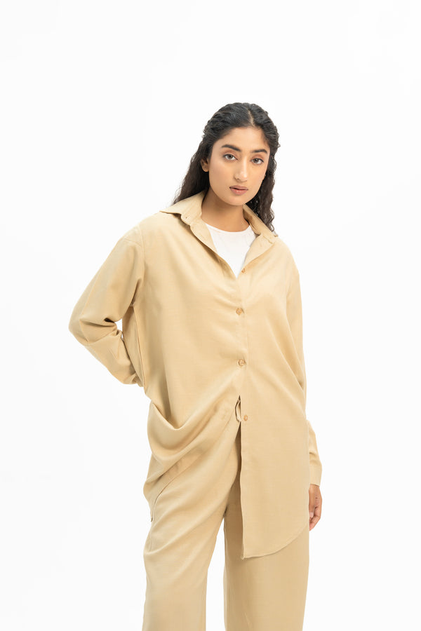 Oversized Shirt in Linen - Beige