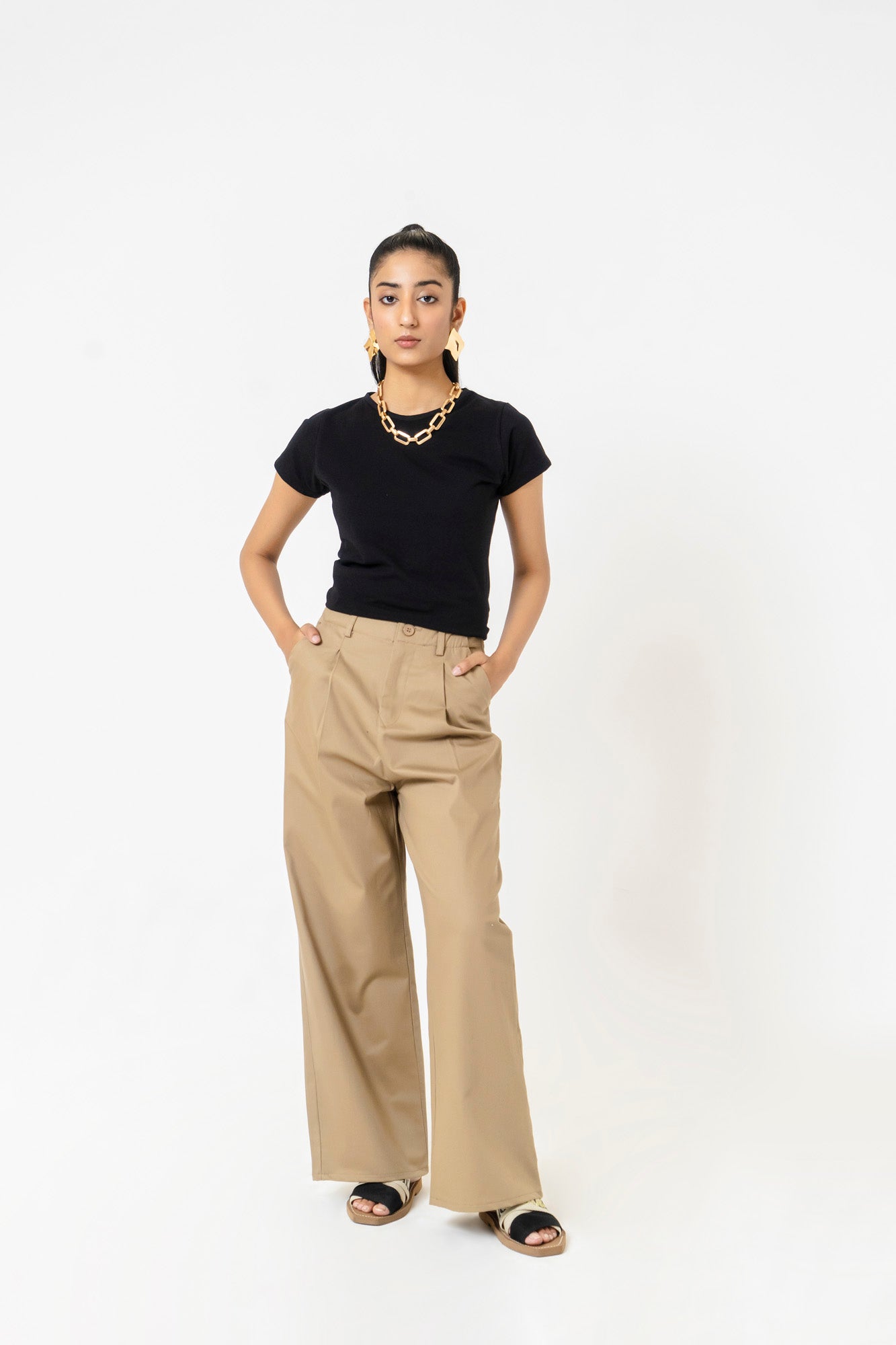 Relaxed Fit Pleated Wide Leg Pant- Camel Brown