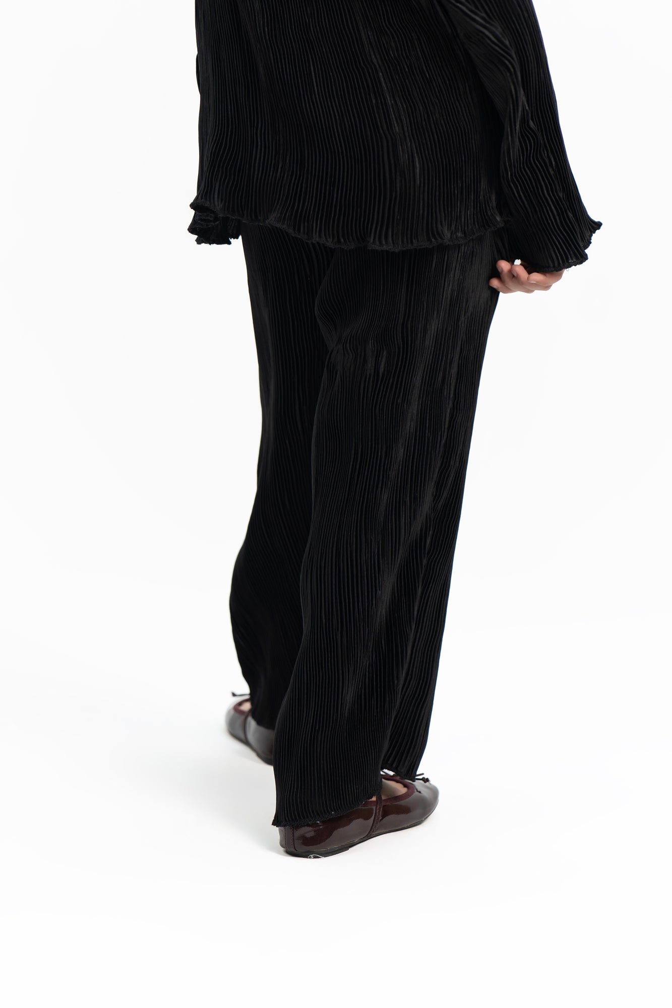 Girls High Waisted Pleated Fabric Pant -  Black