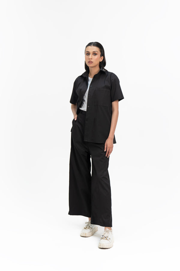Short Sleeve Shirt with Pocket in Linen - Black