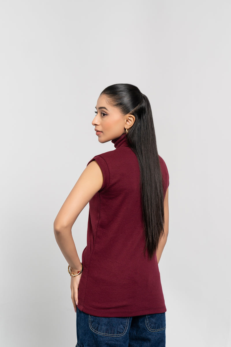 Sleeveless Turtleneck Top - Maroon