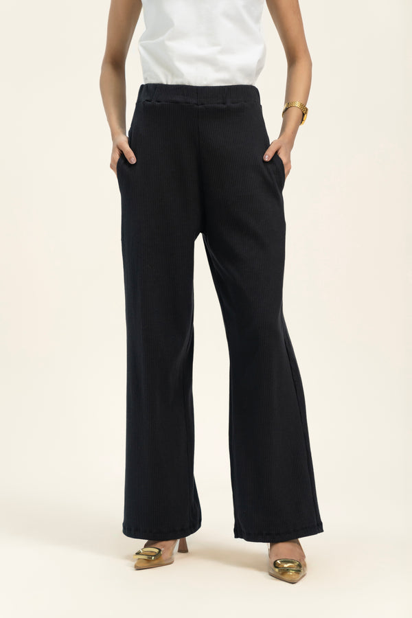 Wide Leg Pant in Drop Needle  - Black