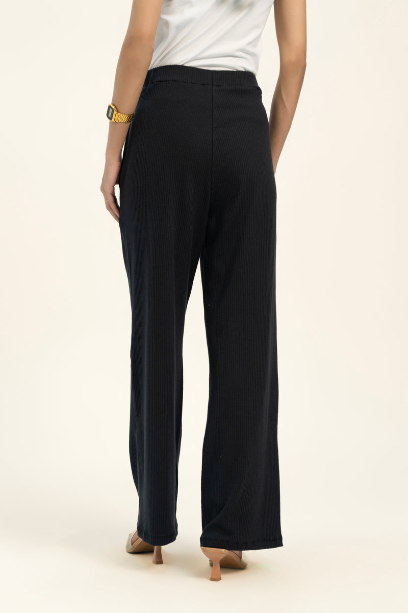 Wide Leg Pant in Drop Needle  - Black