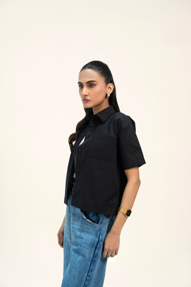 Cropped Boxy Pocket Fit Shirt - Black