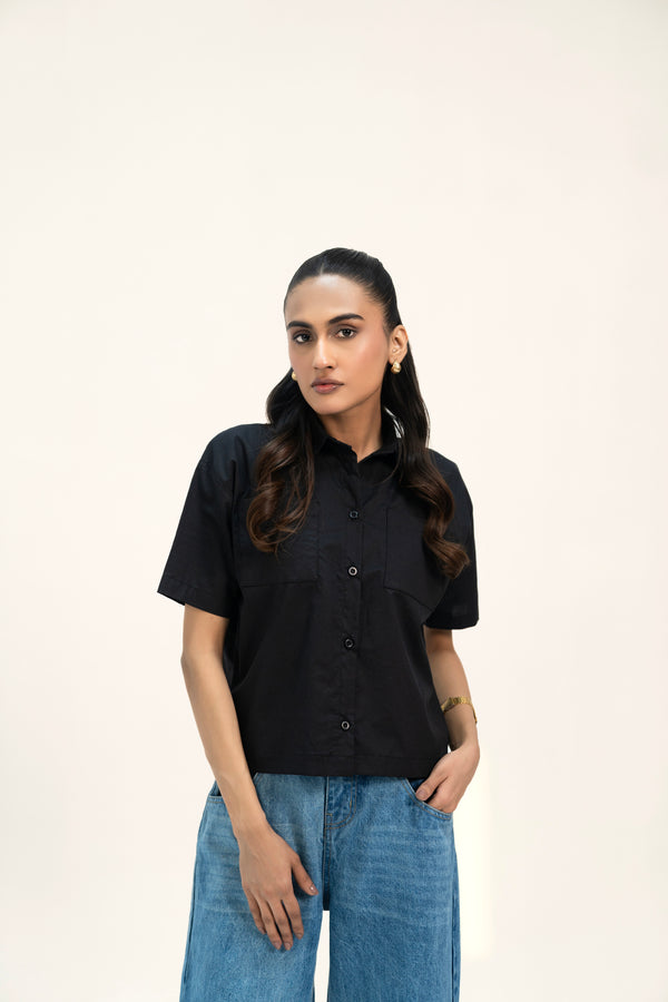 Cropped Boxy Pocket Fit Shirt - Black