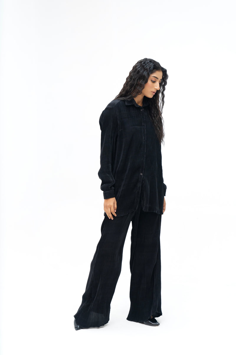 Pleated Fabric Long Sleeve Shirt - Black