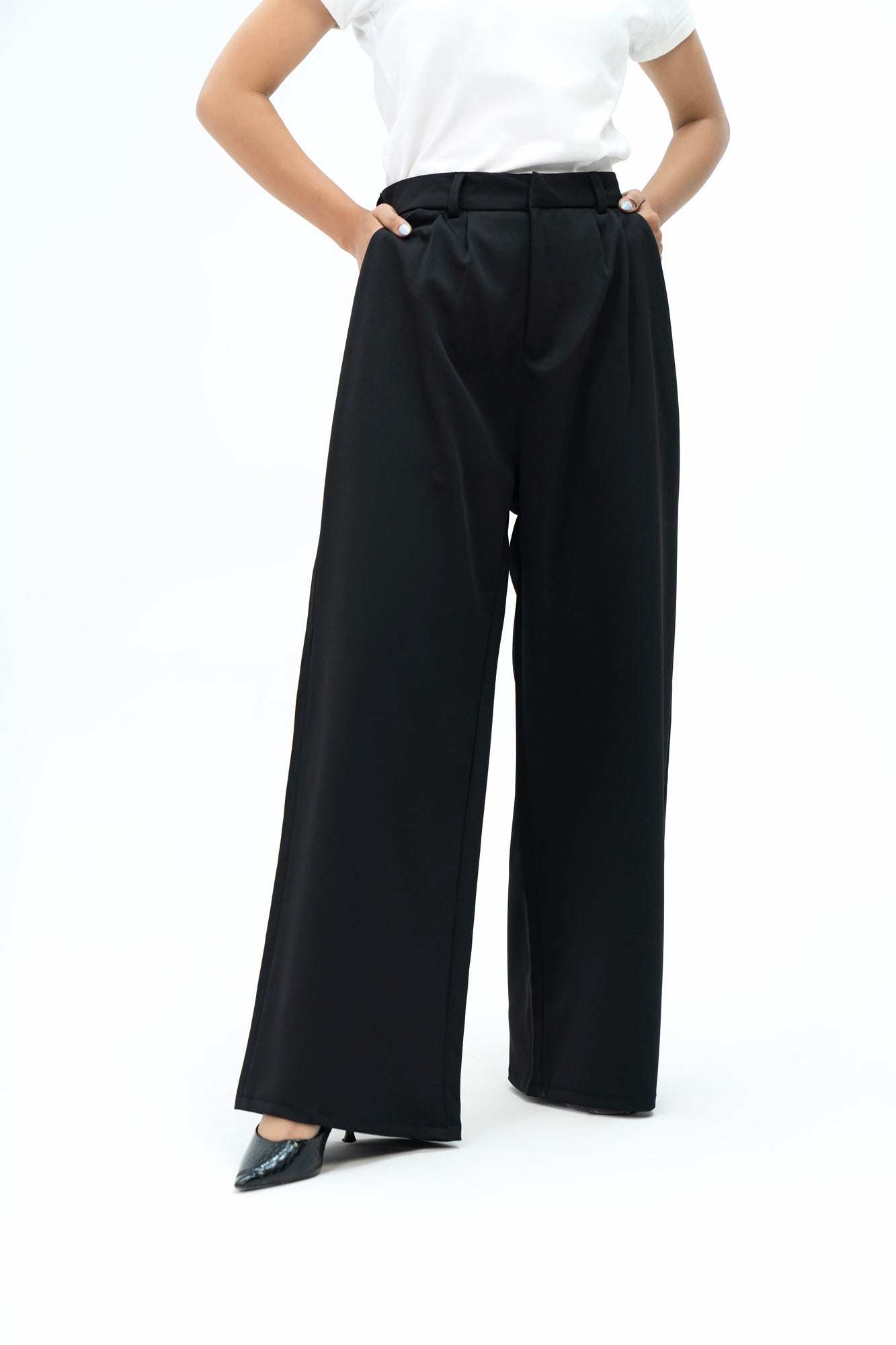 Wide Leg Pleated Pant - Black