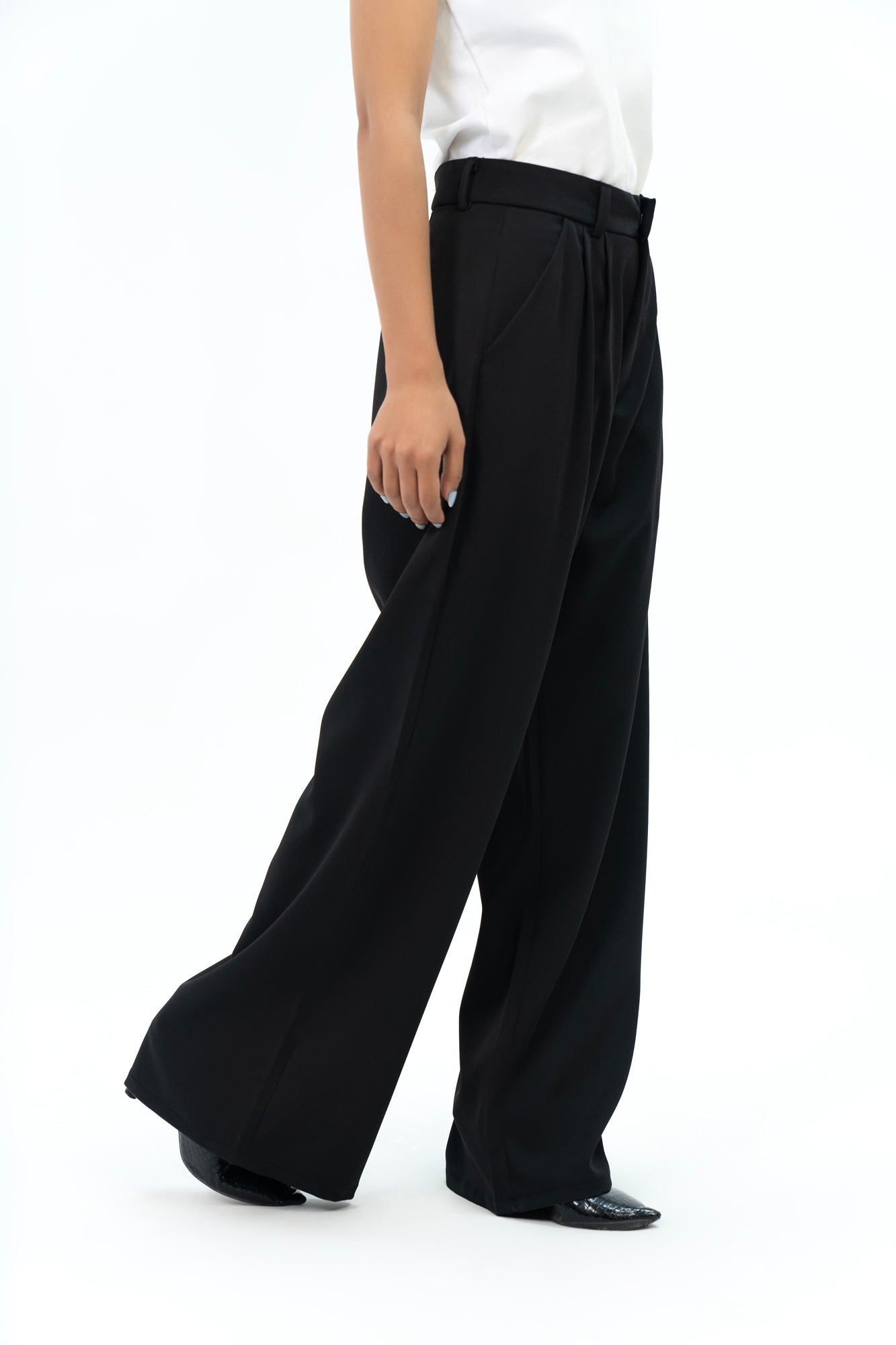 Wide Leg Pleated Pant - Black