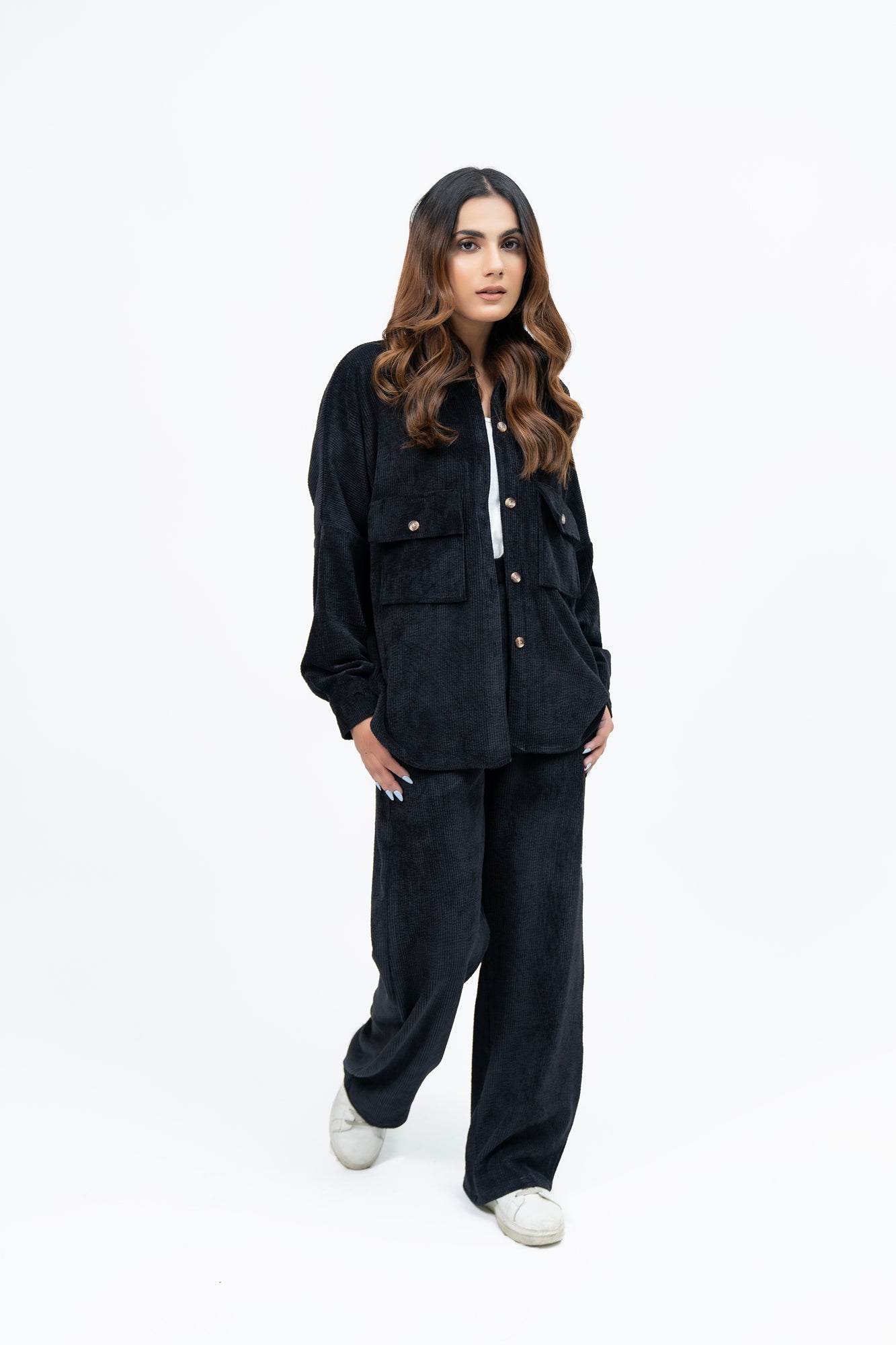 Overshirt with Pockets in Corduroy - Black
