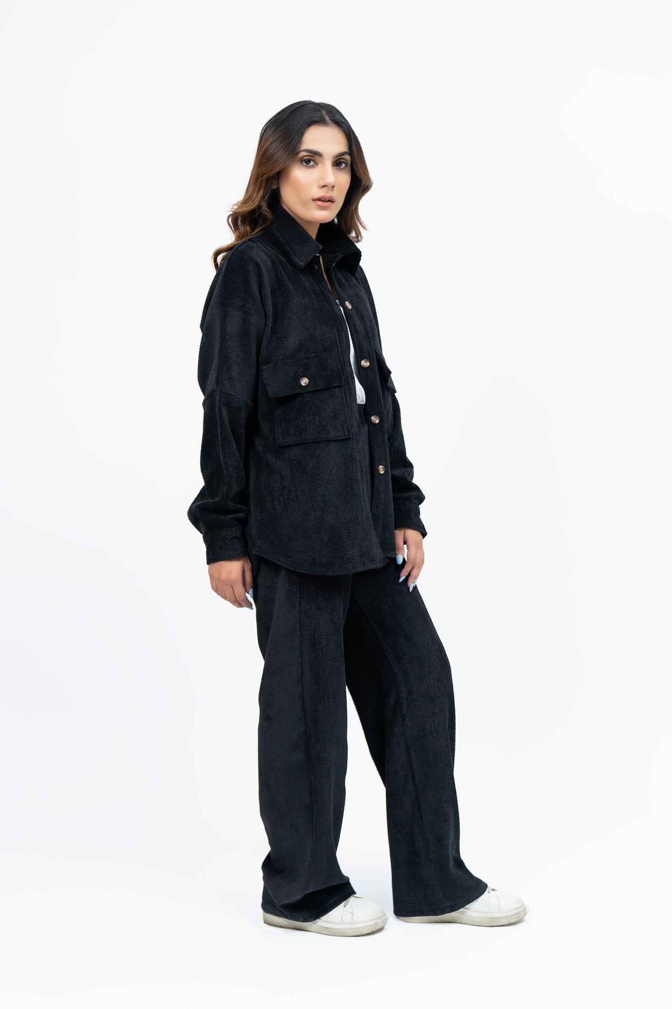 Overshirt with Pockets in Corduroy - Black