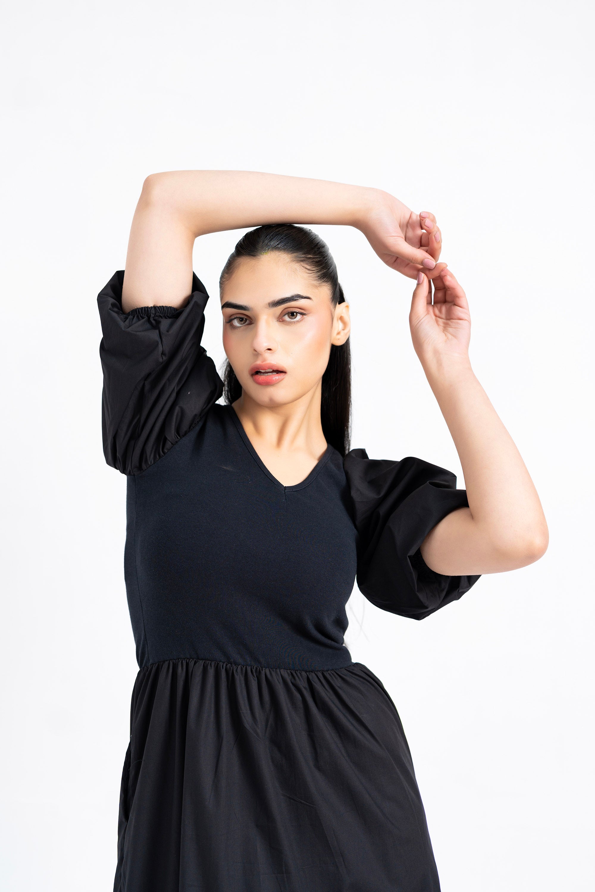 V Neck Ribbed Tiered Maxi Dress - Black