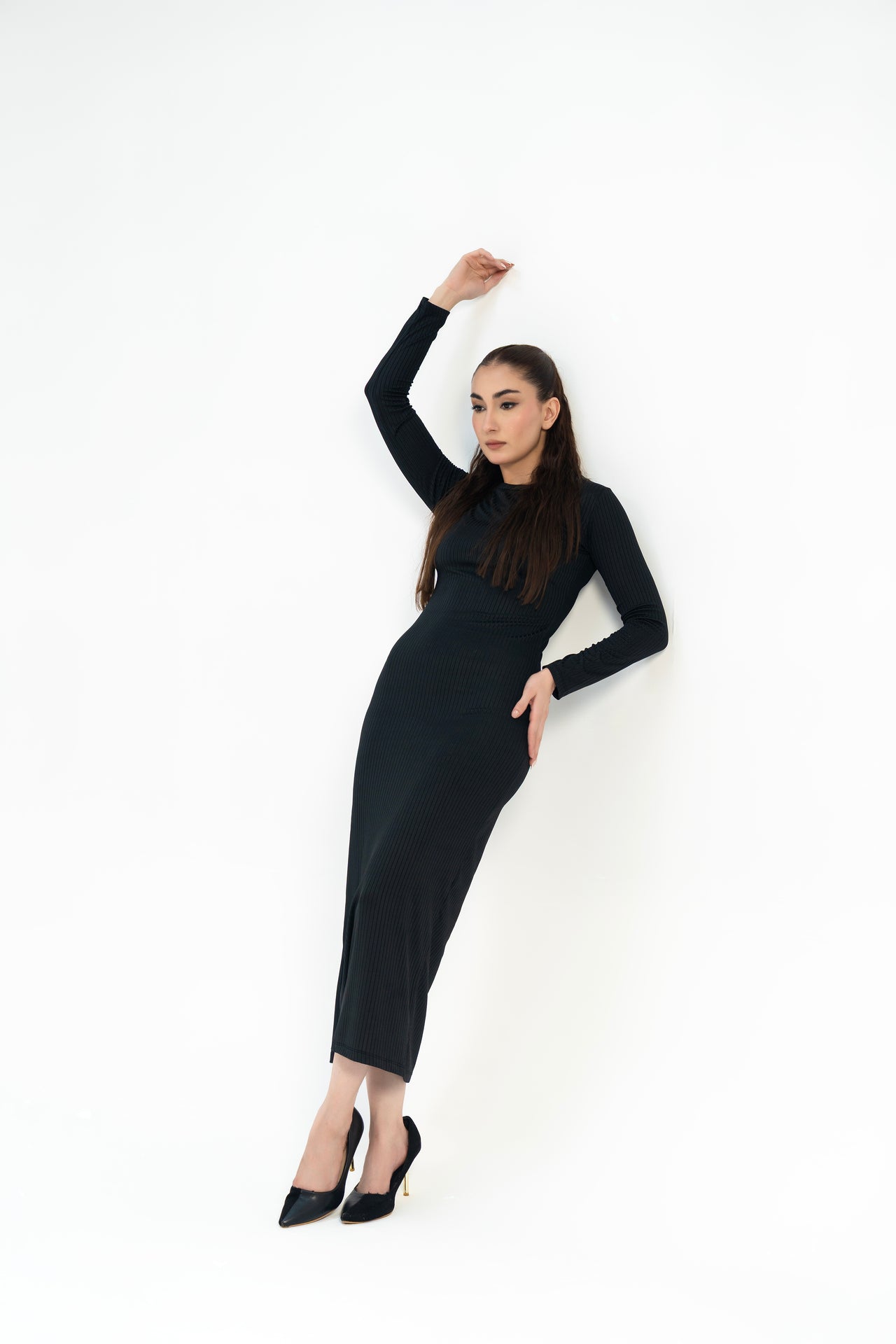 Round Neck Knitted Dress - Black
