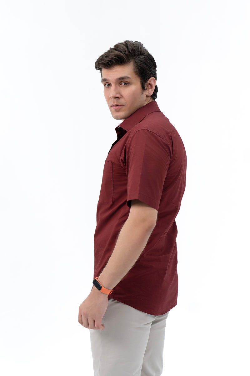 Men's Short Sleeved Curved Hem Shirt - Maroon