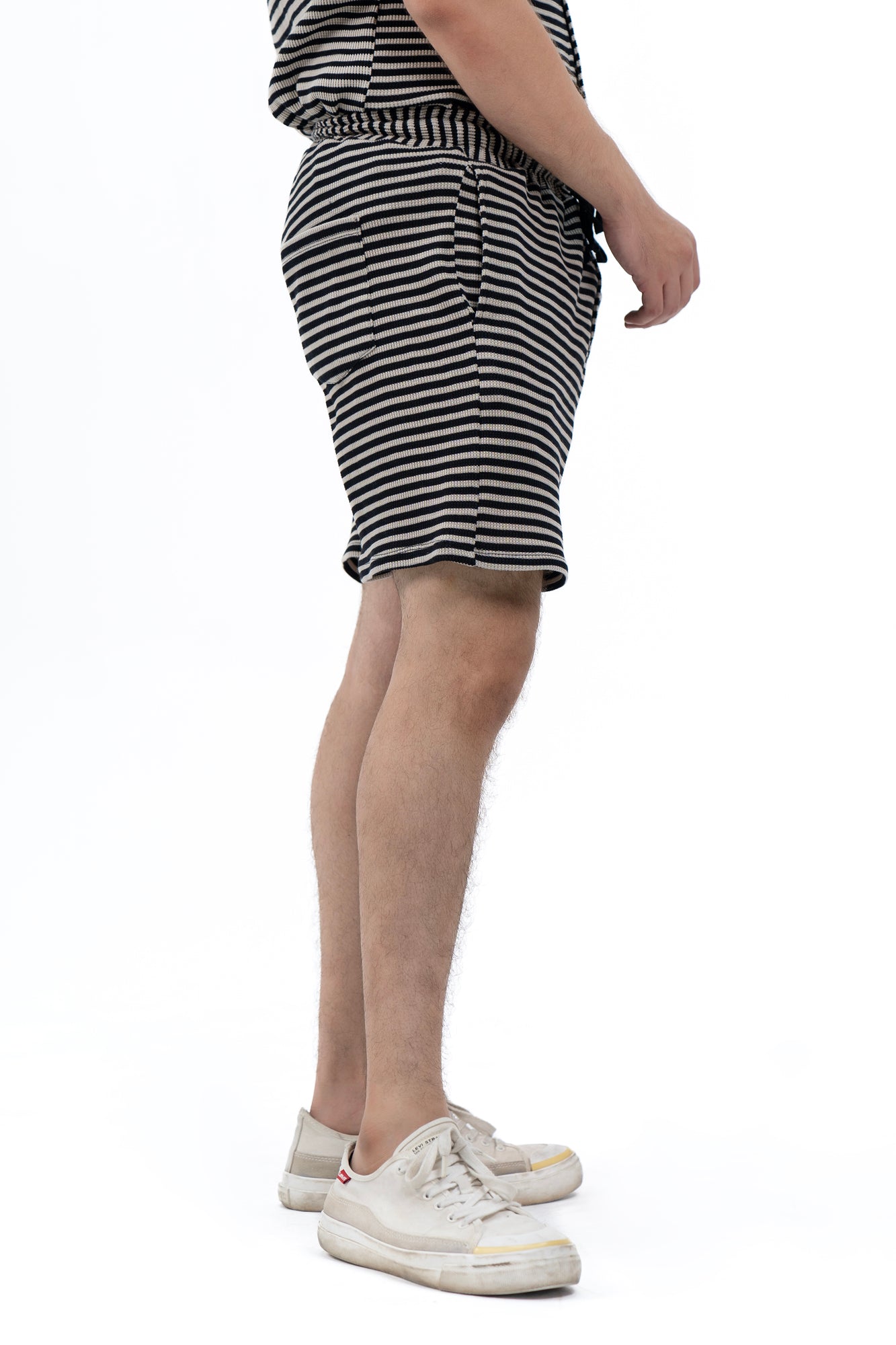 Men's Regular Fit Waffled Shorts - Black White Striped