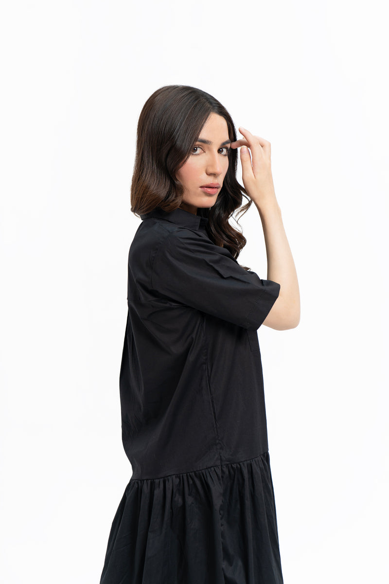 Short Sleeve Front Pocket Dress - Black