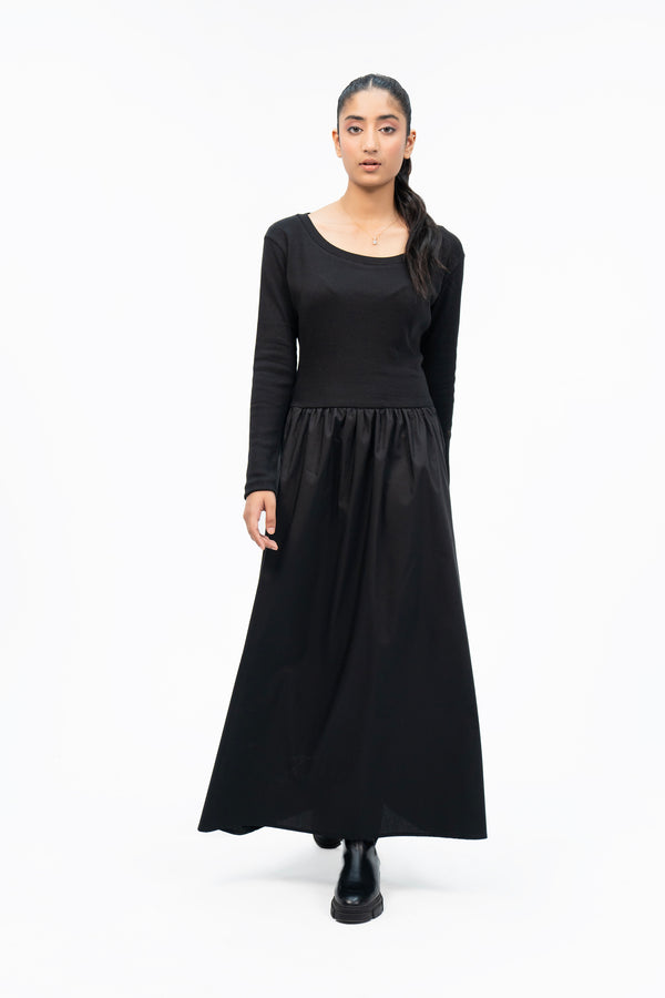 Scoop Neck Maxi Dress - Black