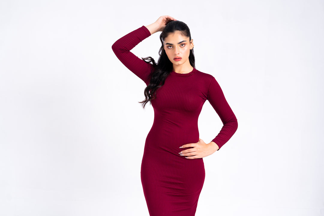 Round Neck Knitted Dress - Burgundy