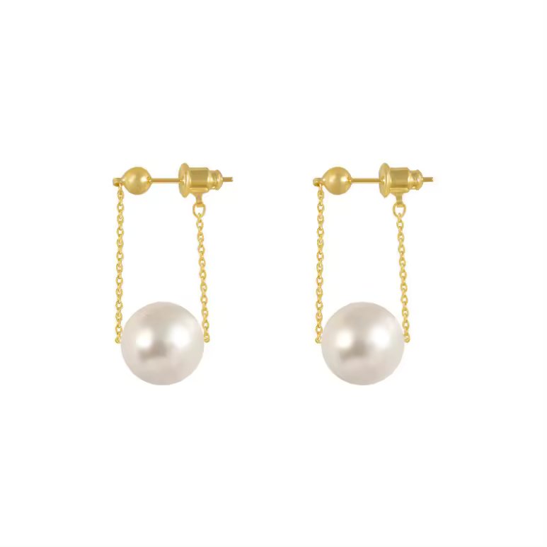 Hanging Pearl Earrings