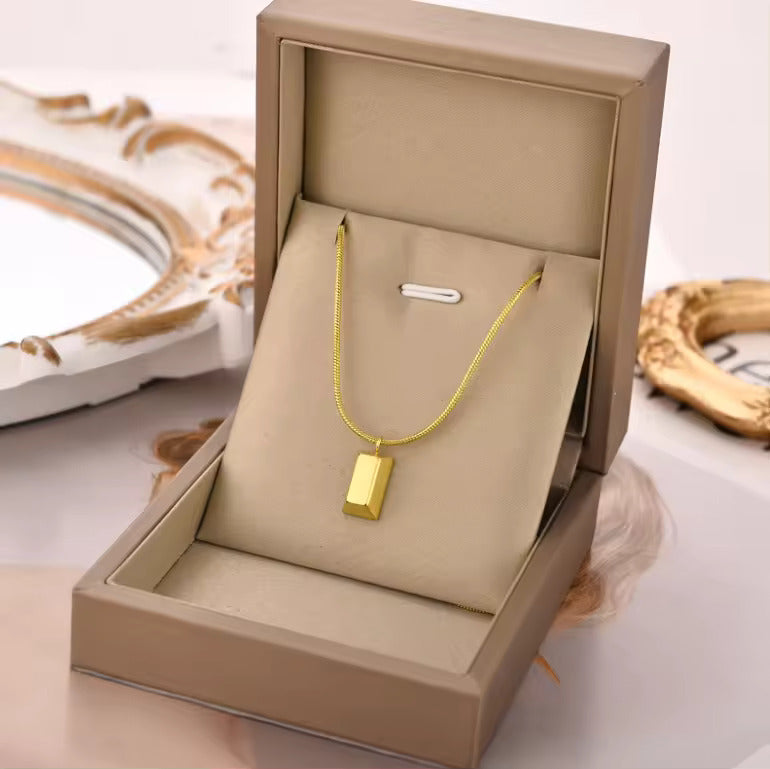 Gold Bar Shaped Pendant Necklace