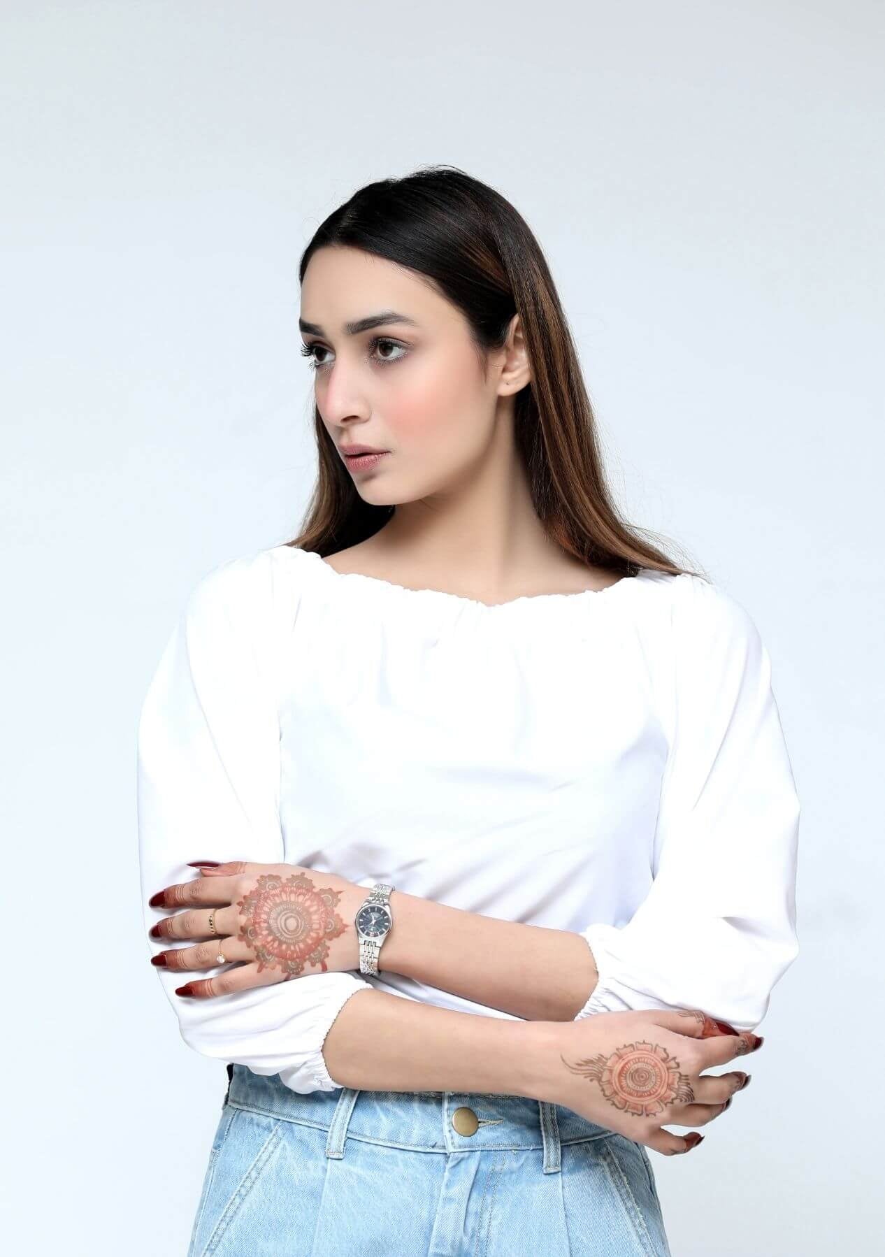 Off shoulder top with elasticated cuff - white