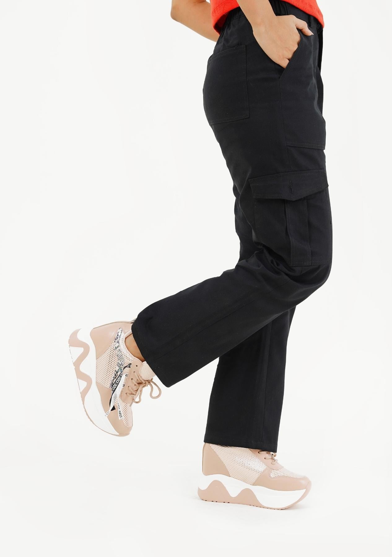 High Waisted Cargo Pant - black