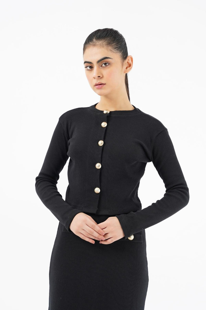 Cropped Knit Top with Golden Button - black