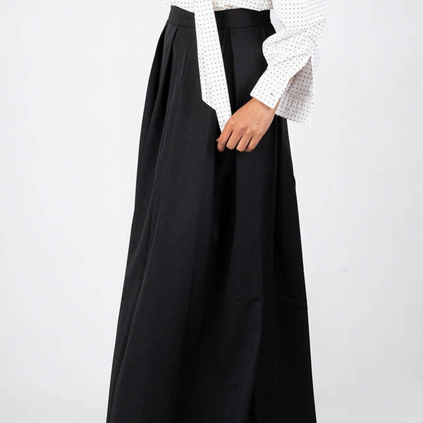 Black pleated hotsell skirt online