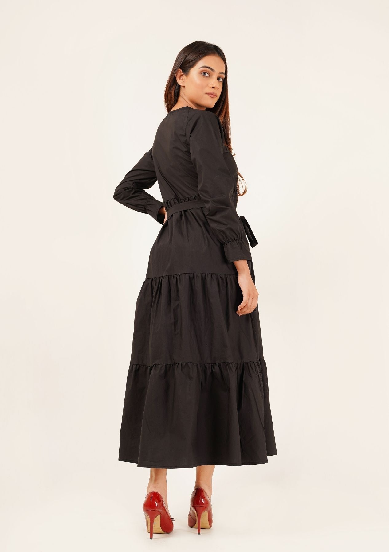 V Neck Tie Waist Dress - black