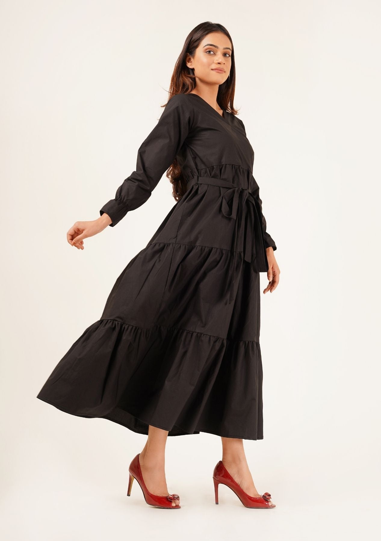 V Neck Tie Waist Dress - black