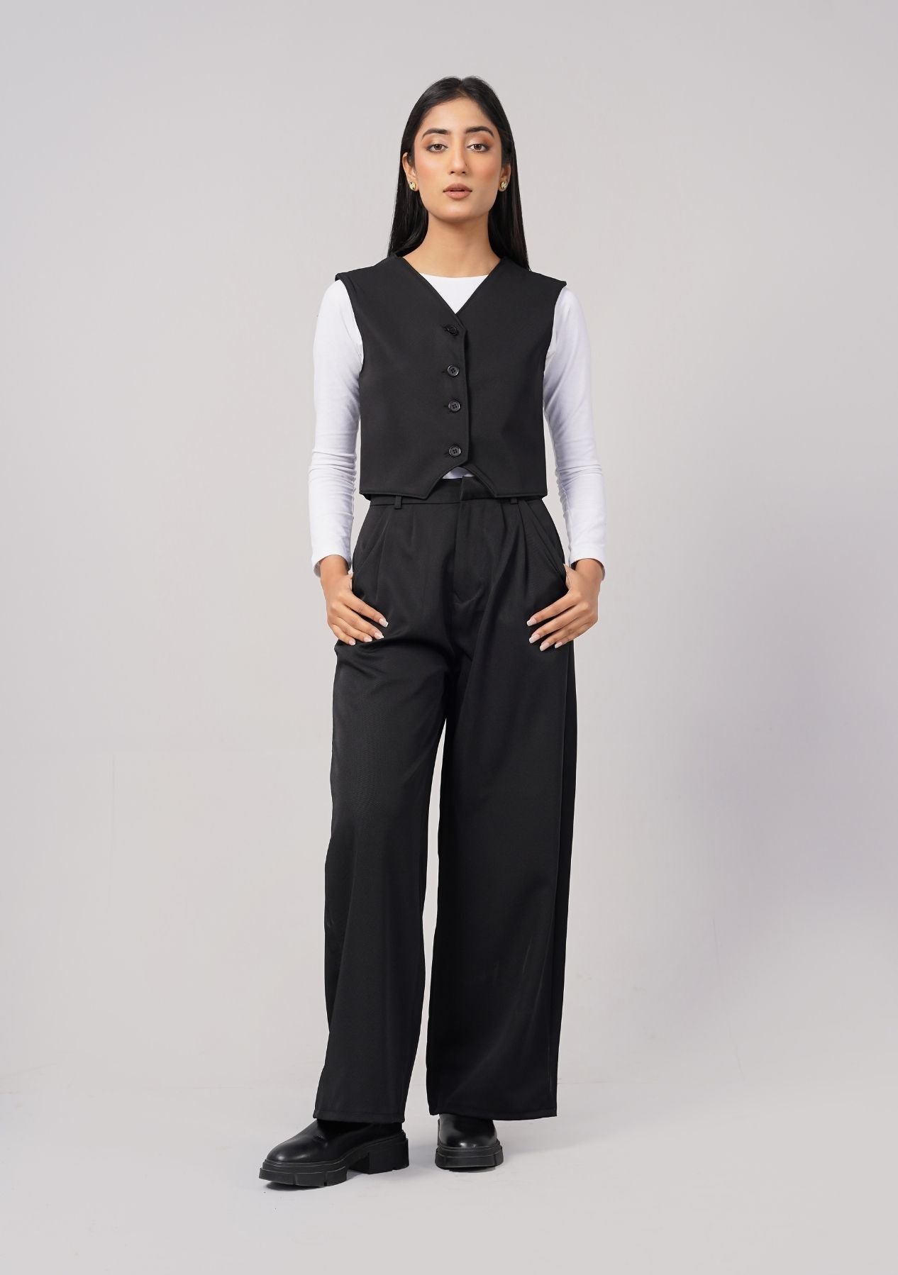 Wide Leg Pleated Pant - Black