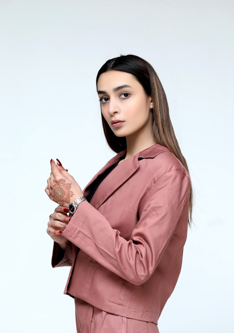 Darted pant in tea pink
