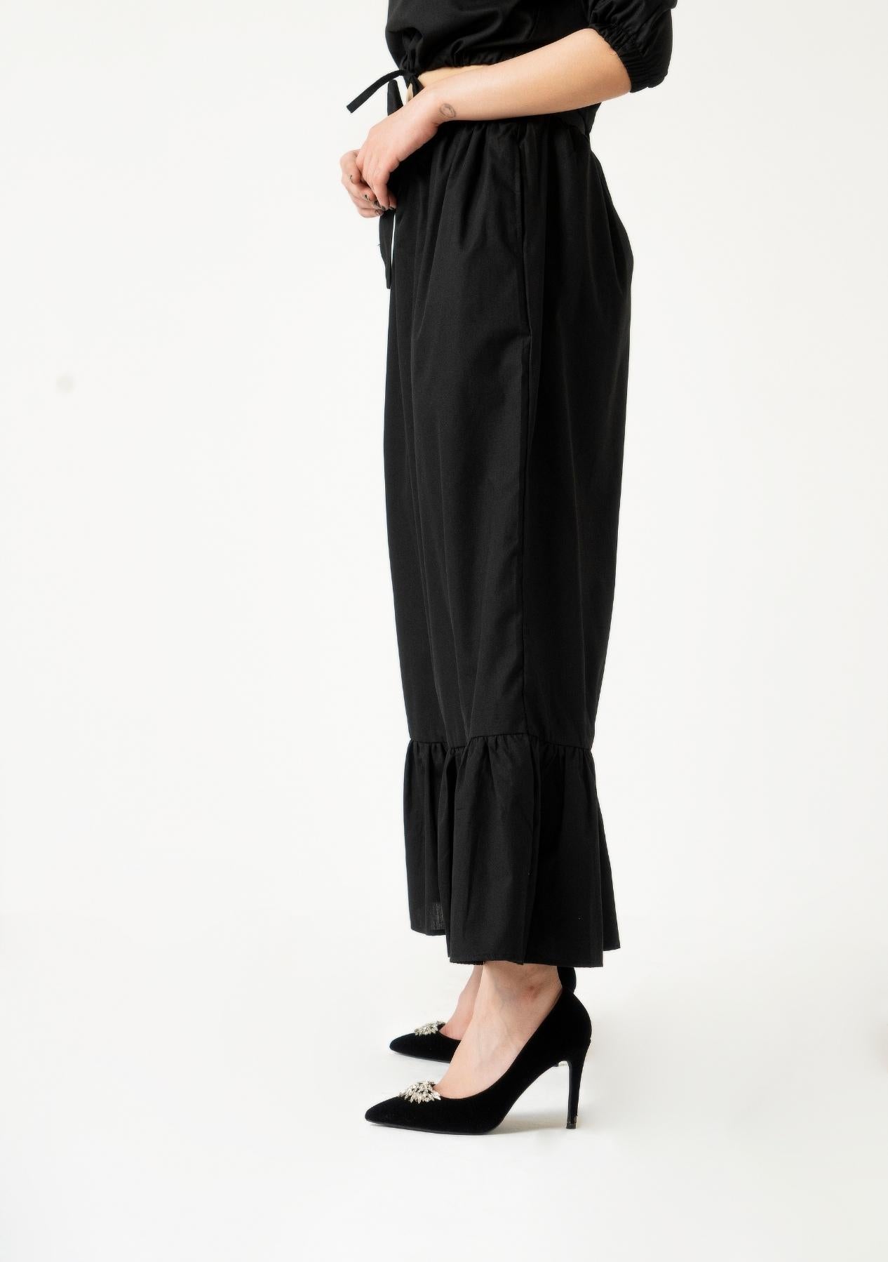 Ruffle Hem Skirt with Belt - black