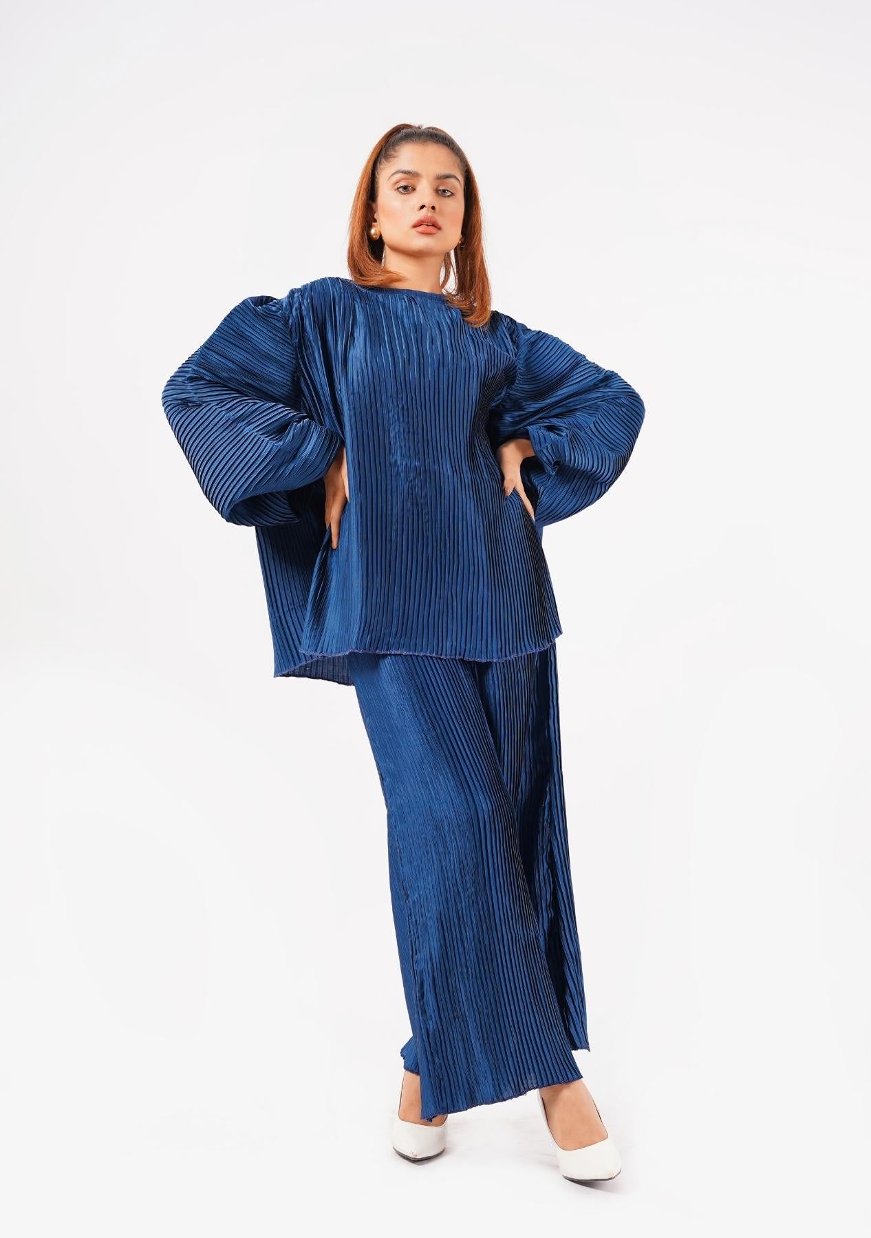 Oversized Puff Sleeve Top - sapphire blue (pleated fabric)