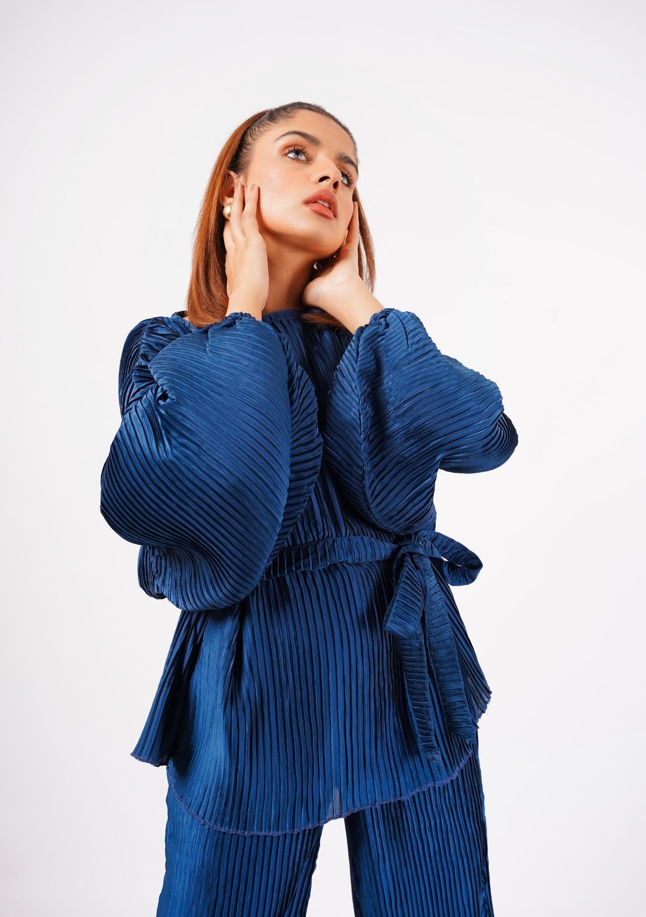 Oversized Puff Sleeve Top - sapphire blue (pleated fabric)