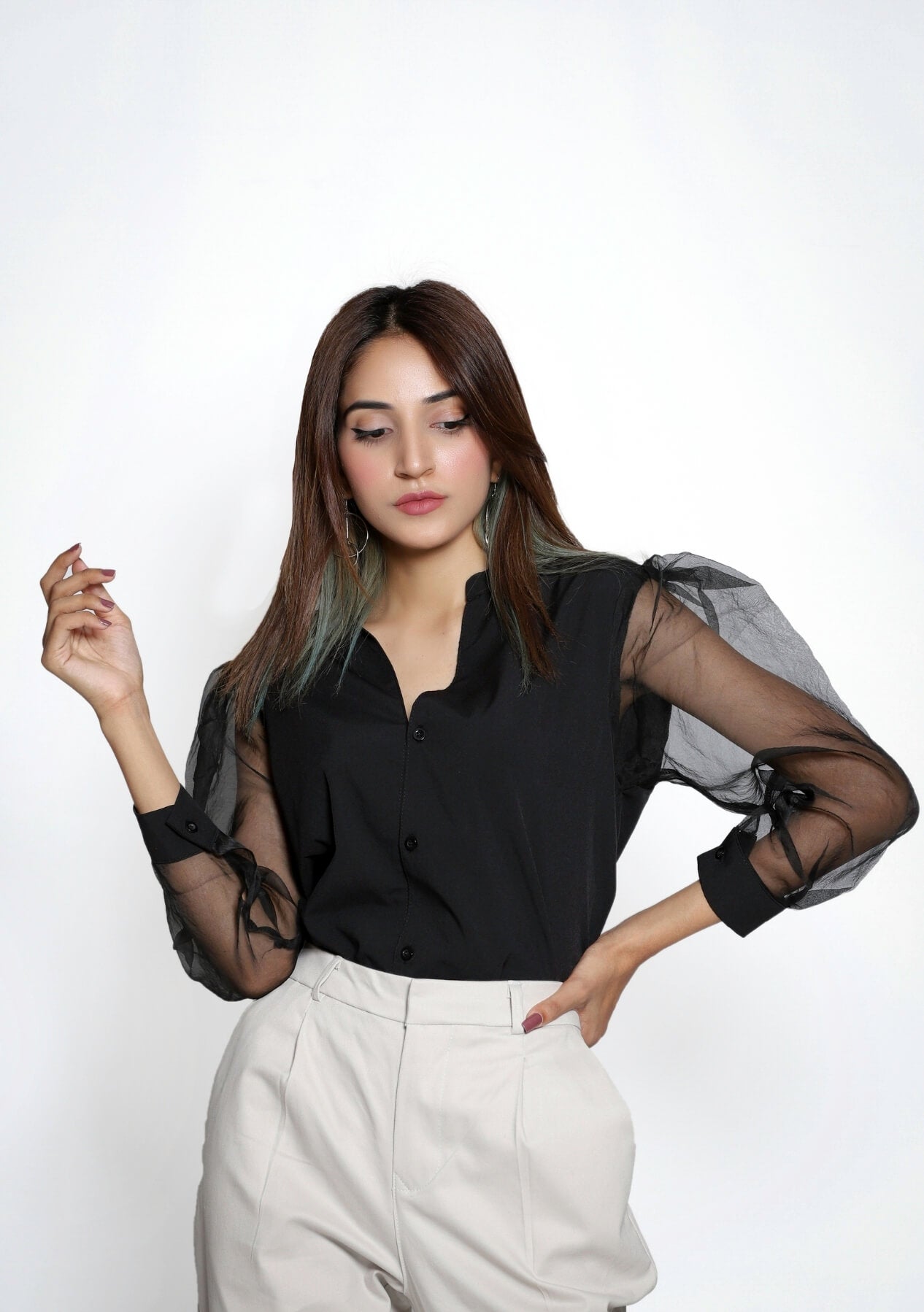 Women's V Neck top Pakistan - Nine Ninety Nine - 999.com.pk